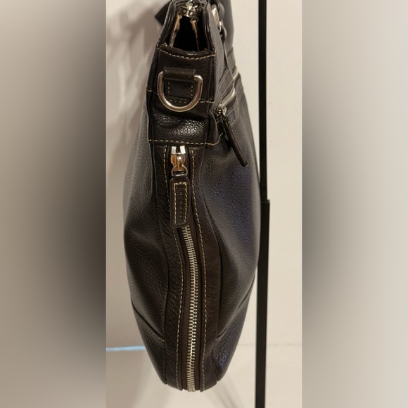 Levenger Dark BROWN Leather Expandable Laptop Messenger Bag Fits 16 In Computer - Picture 9 of 16